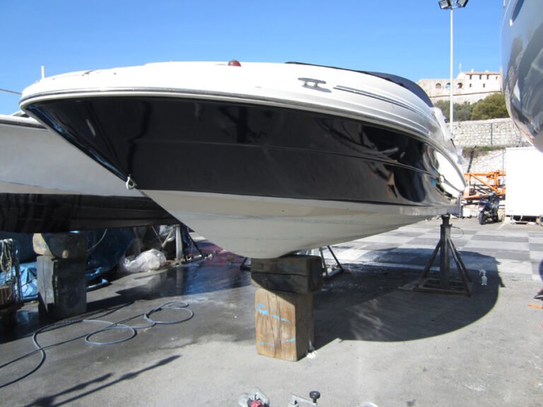 Rénovation d'un SEARAY, Covering de la coque avec changement de couleur